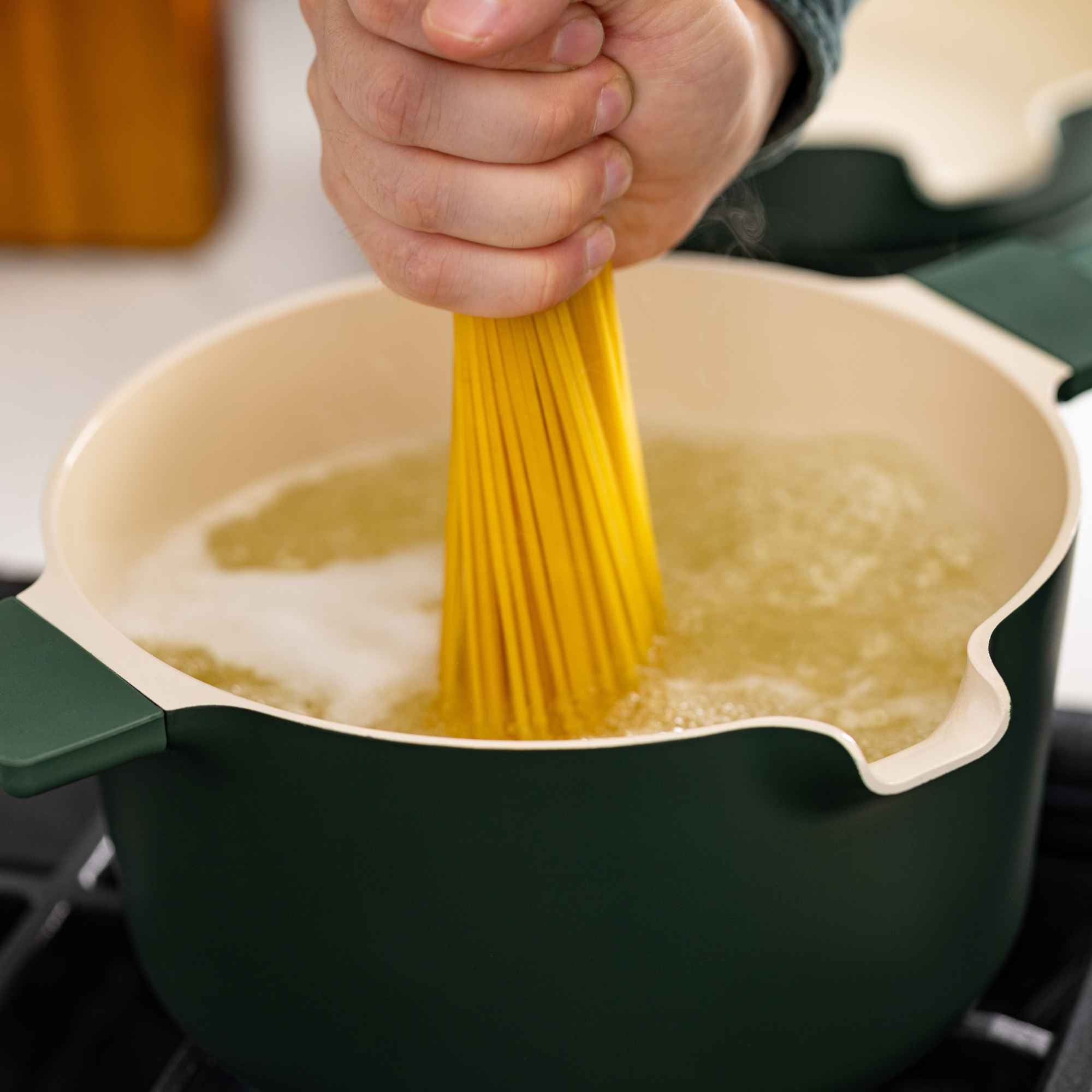 Juego de utensilios de cocina apilables de 5 piezas Neat