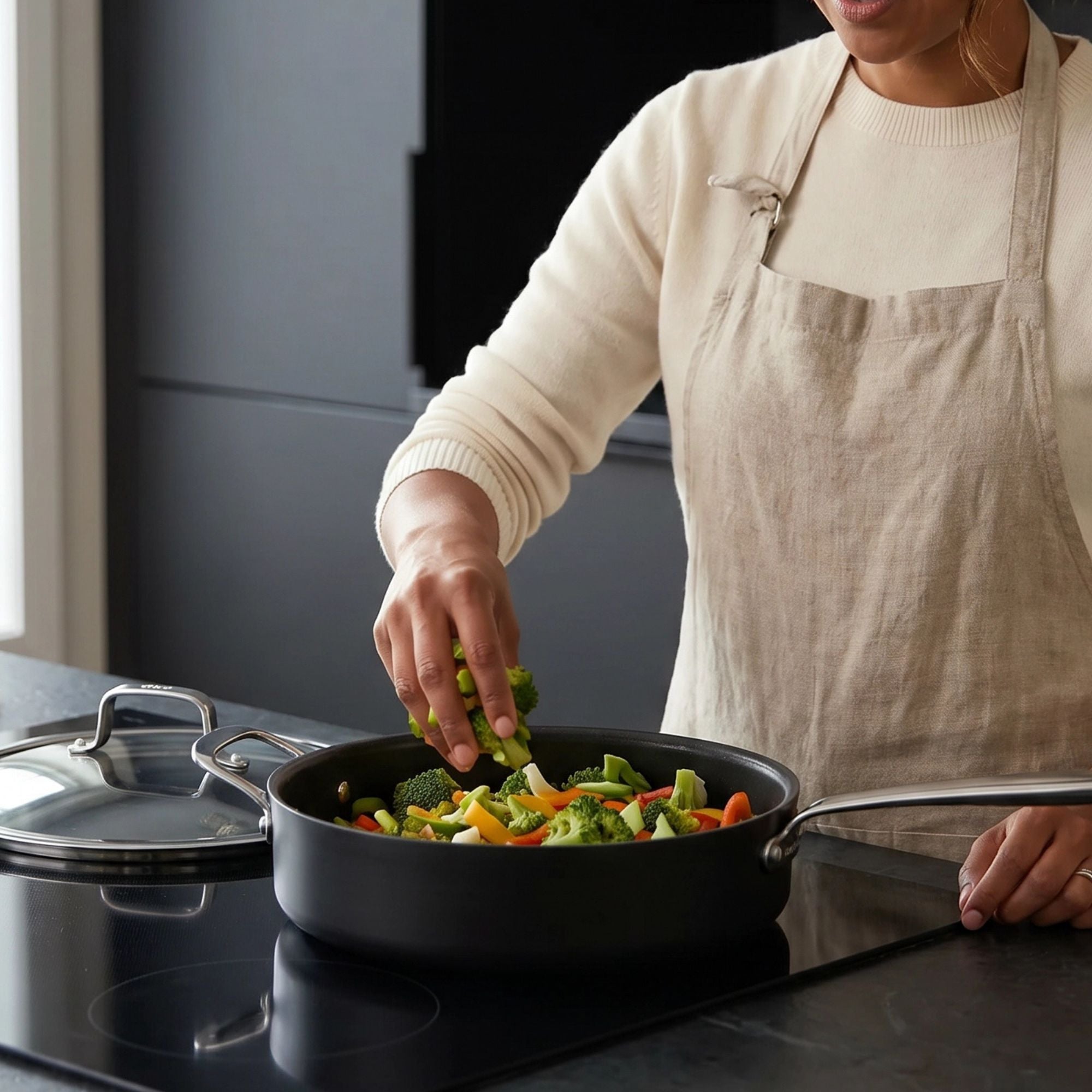 Alva Maestro ceramic nonstick sauté pan cooking vegetables