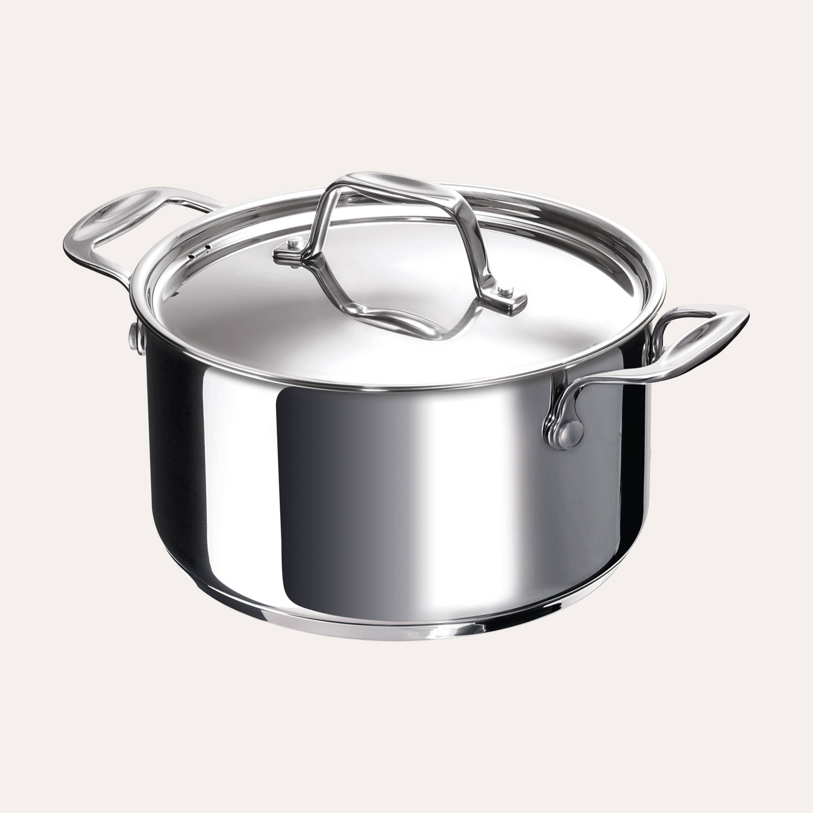 http://alva-cookware.us/cdn/shop/products/chef-casserole-01.jpg?v=1681327275