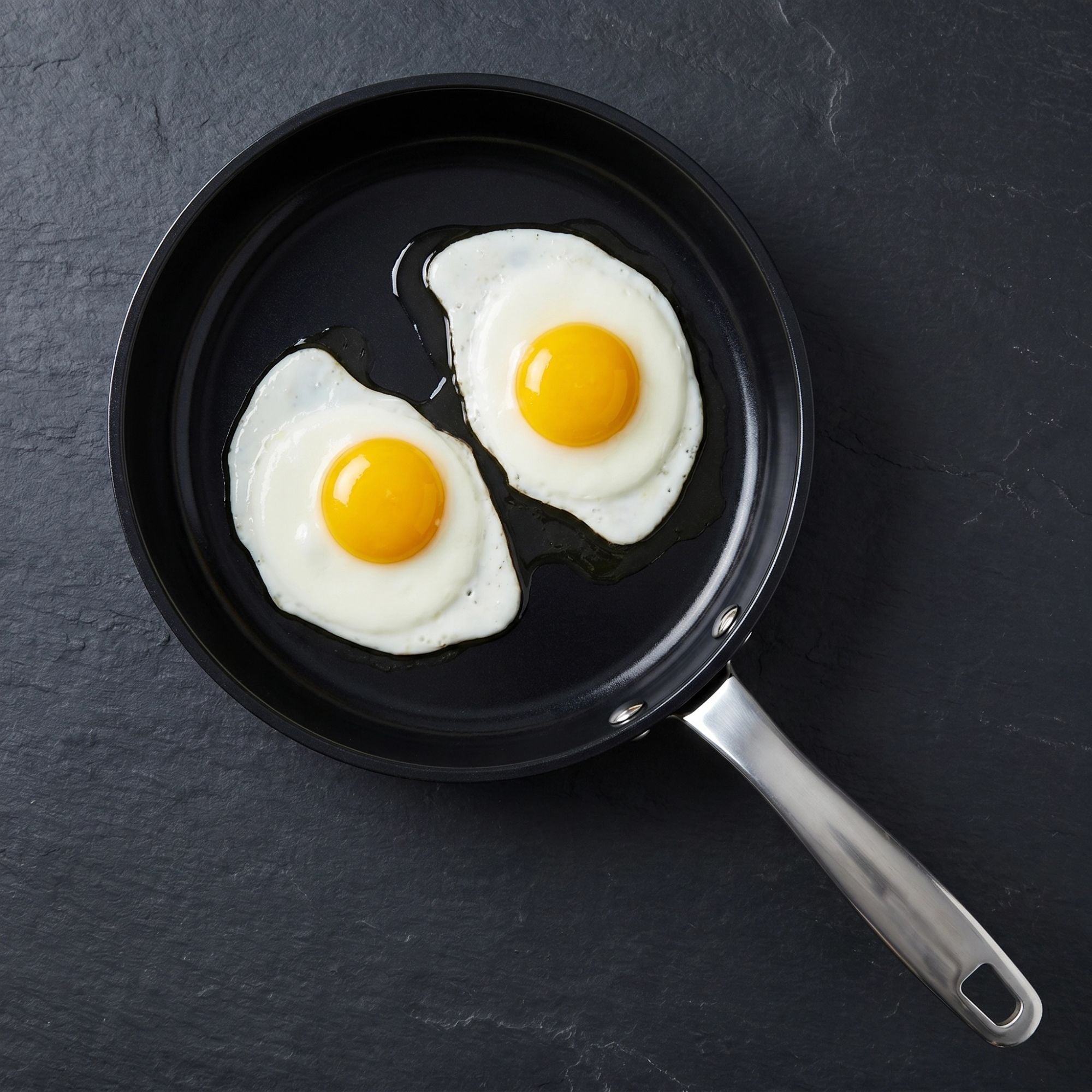Best Pan for Eggs (2026): How to Get Eggs That Never Stick