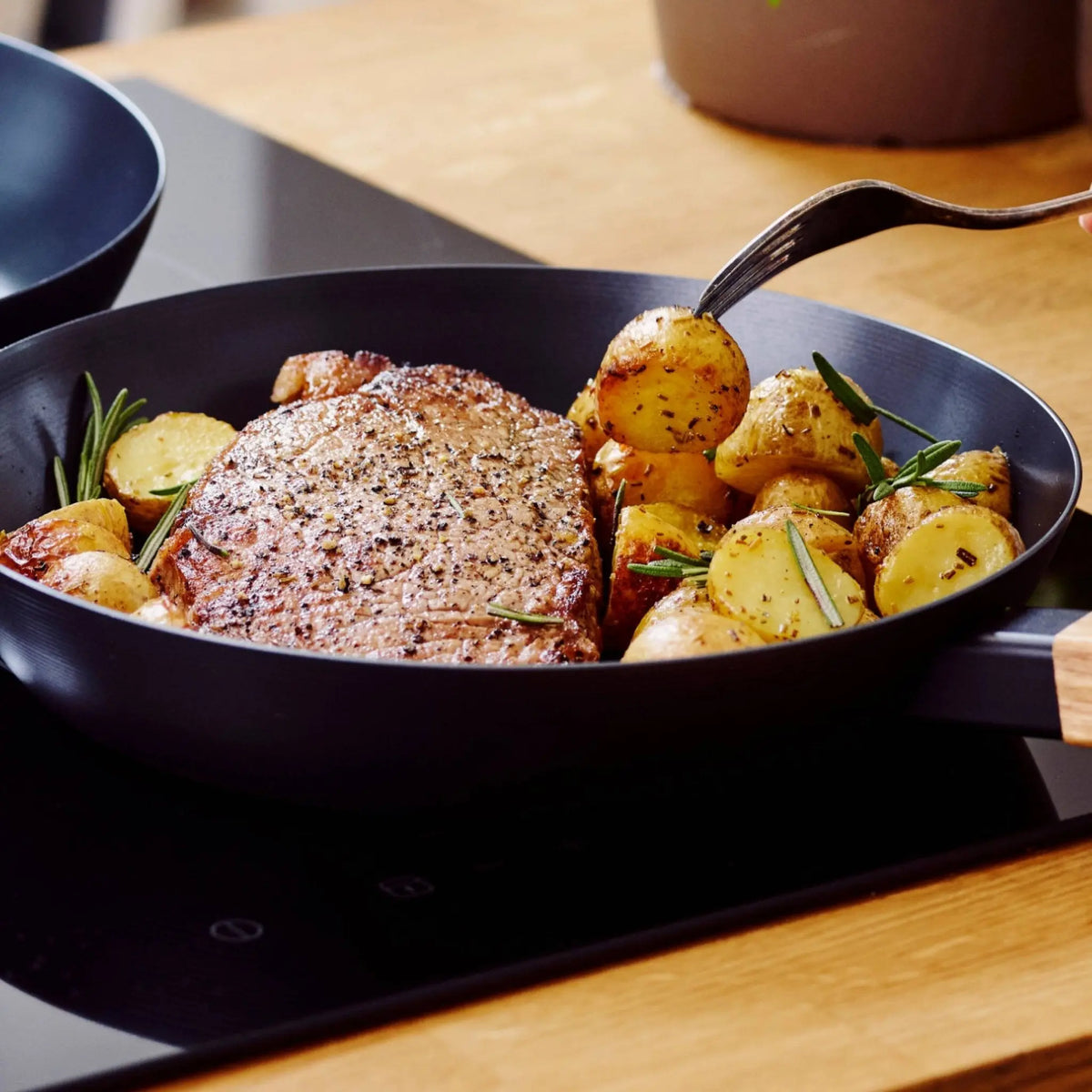 Best Pans for Frying Chicken - Alva Cookware