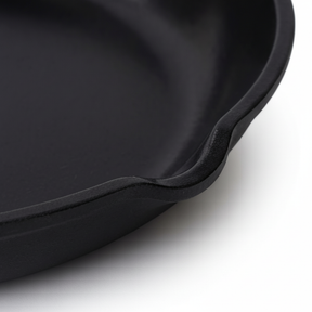 Alva Energy ceramic nonstick fish pan pour-spout detail