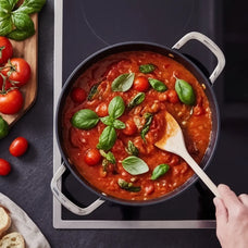 Alva Maestro ceramic nonstick sauté pan simmering tomato sauce