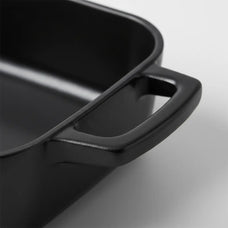 Alva Nori roasting pan integrated handle detail