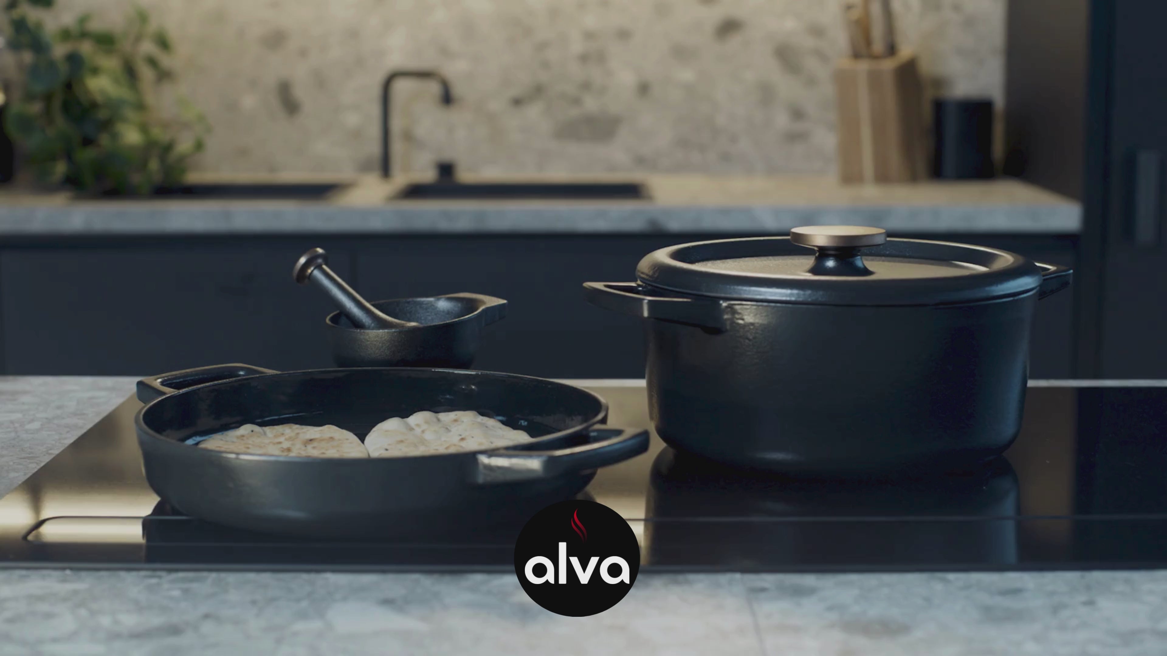 Nori Cocotte Dutch Oven & Steamer Basket